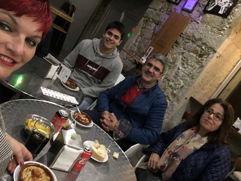 La Ruta “Petiscos con Arte” está abierta el viernes y sábado en horario de mañana de 12:00h a 14:00h y tarde 19:00h a 21:30h.