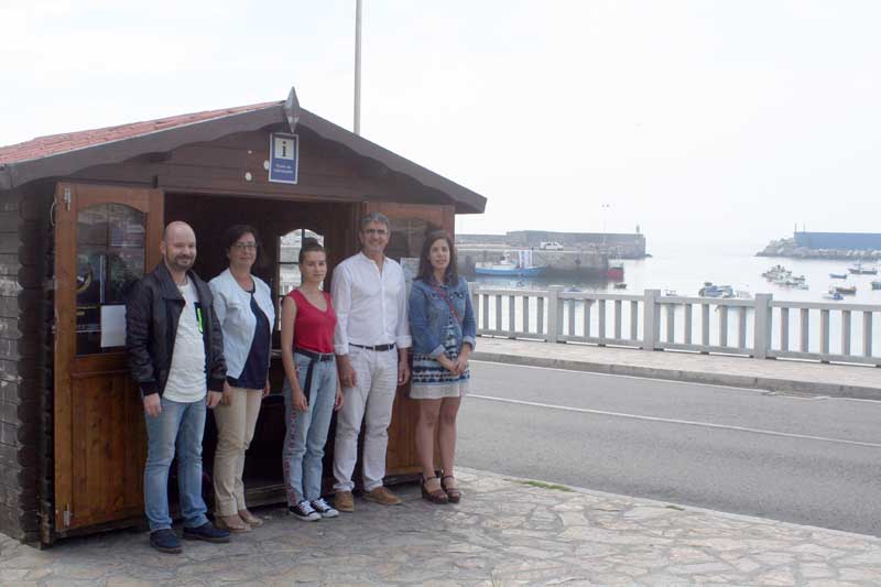 De manera general, las tareas desenvueltas en la oficina de información turística se basaron en la atención directa al visitante; proporcionando información turística, tanto sobre los recursos y eventos de interés de la localidad, como sobre los existentes en la comarca y localidades próximas.