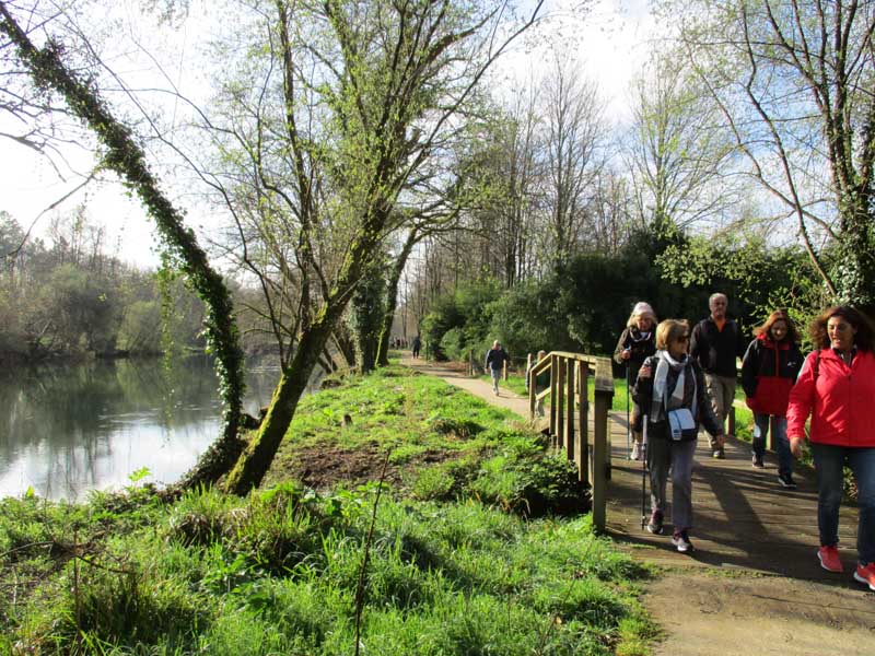 El Ayuntamiento de A Guarda y la Cámara Municipal de Caminha continúan ofertando actividades deportivas conjuntas con un nuevo calendario de andainas para este año 2019, en el que se incluyen un total de 5 andainas y, como en las ediciones anteriores, los recorridos serán en Galicia y Portugal.