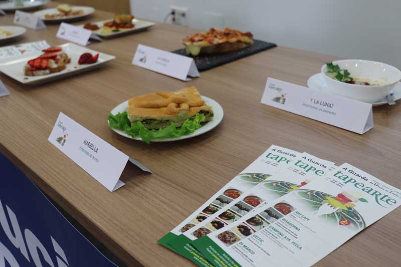 Un total de 16 bares y restaurantes de la villa ofertarán tapas los viernes, sábados y domingos en horario de 12:00h a 14:00h y de 19:00h a 22:00h a un precio simbólico de 2€ la tapa.