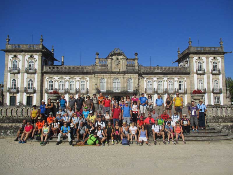 A primeira andaina, desta nova sesión celebrouse o pasado sábado día 15 de setembro, onde os participantes percorreron a Ruta da Cova Moura nas terras portuguesas de Monçao cunha distancia total de preto de 20 km.