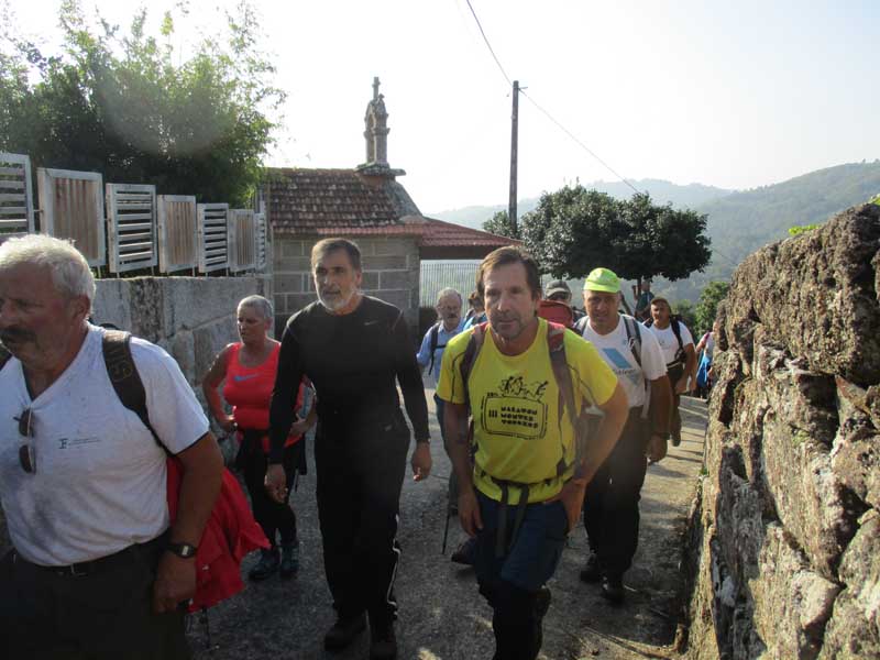 El pasado sábado día 20 de octubre se celebró la segunda salida, en la que los participantes realizaron una ruta de unos 15 km por el Monumento Natural de Pena Corneira.