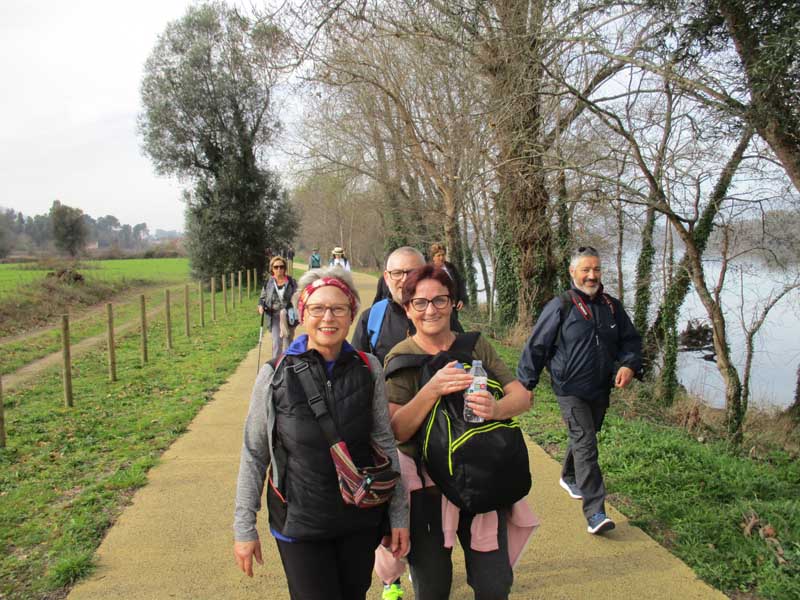 Las andainas se iniciaron el pasado sábado día 23 de febrero con un recorrido por la Ecopista de la ribera del Río Miño entre Vila Nova de Cerveira y Valença do Minho, donde un grupo de numeroso de vecinos de A Guarda y Caminha aprovecharon y disfrutaron de una expléndida jornada con unas excelentes temperaturas para conocer este paseo a orillas del Río Miño por tierras portuguesas.
