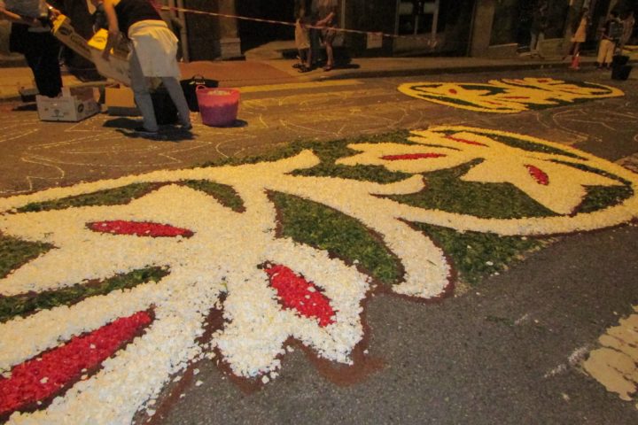 Elaboración de alfombra