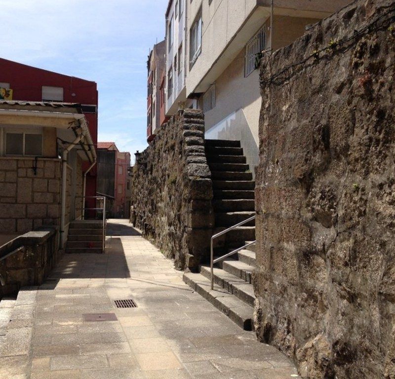 Calle Bajo Muro, Antigua muralla