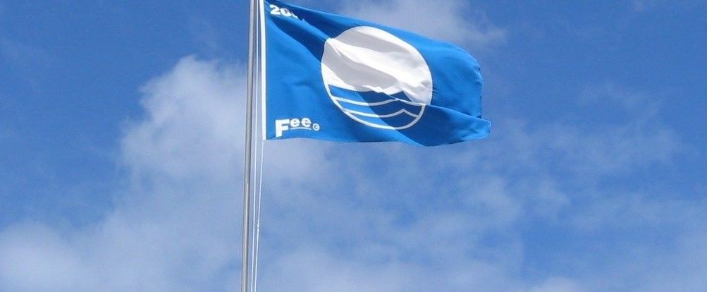 Las playas de O Muíño y Area Grande renuevan su distintivo de bandera azul