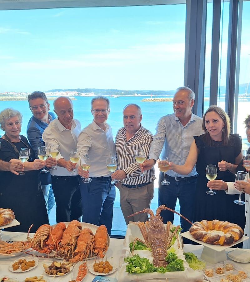 A Guarda presenta la XXXII Fiesta de la Langosta y de la Cocina Marinera en Vilanova de Arousa
