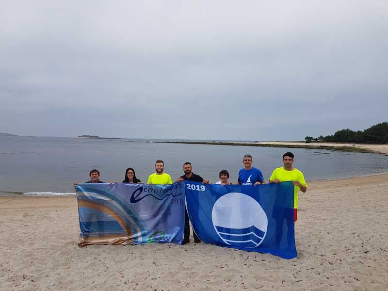 La playa guardesa de “O Muíño” iza el distintivo de Bandera Azul