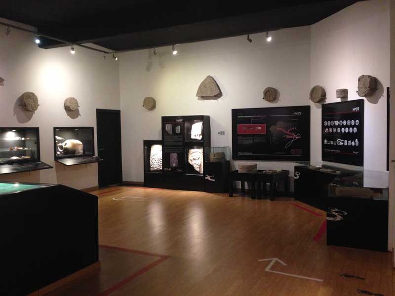 El Ayuntamiento de A Guarda informa de los horarios de los servicios turísticos durante el puente de la constitución 2018 en los que la Oficina Municipal de Turismo, ubicada en la Plaza del Reloj, prestará atención desde el jueves hasta el sábado en horario de 11:00h a 13:30h y de 16:30h a 18:30h. siendo el teléfono de atención el 986 61 4546.