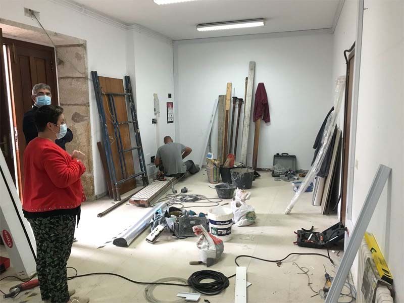 A Guarda mejora las instalaciones de la Oficina de Turismo Municipal